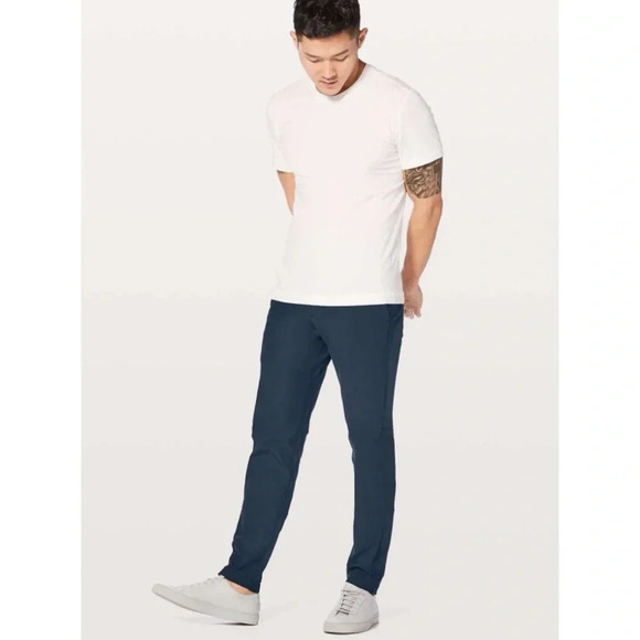 Lululemon Men’s True Navy Slim Fit Commission Pants in Warpstreme Size 30 - Picture 1 of 13